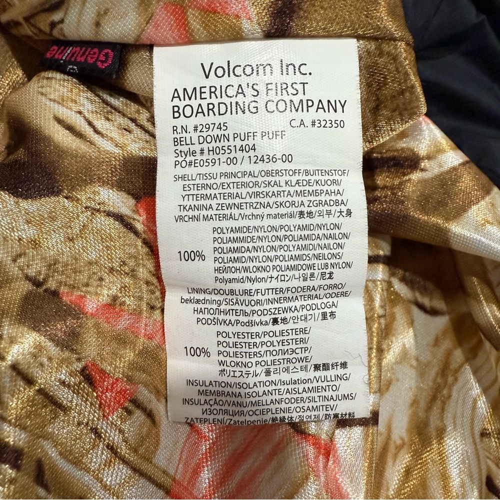 Volcom Black Puffer Jacket - Picture 12 of 14